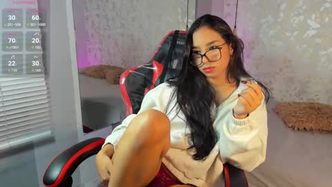 L U C I A online show from 10/22/25, 01:11