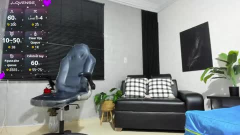 Snapshot of lucia_oregon chatting on 05/30/26, 12:57 L U C I A online show from 05/30/26, 12:57