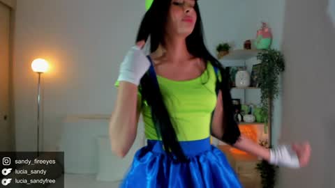 Lu   Intagramsandy fireeyes online show from 10/29/25, 10:55