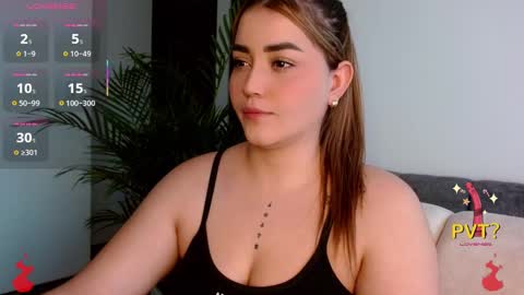 Snapshot of lucia_star_ chatting on 10/15/25, 08:42 lucia star  online show from 10/15/25, 08:42