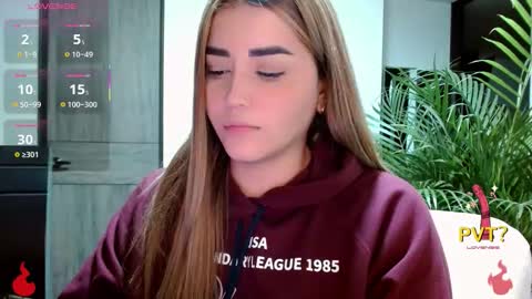 lucia star  online show from 11/11/25, 01:38