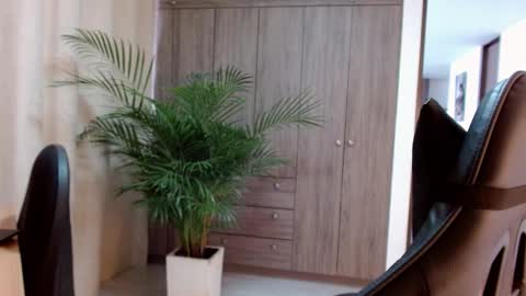 lucia star  online show from 01/16/26, 07:51