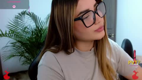 lucia star  online show from 03/09/26, 03:16