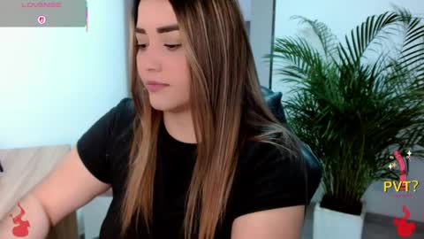 lucia star  online show from 04/06/26, 02:29