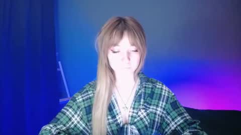 Lucy online show from 03/10/25, 10:55