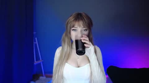 Lucy online show from 03/11/25, 07:25