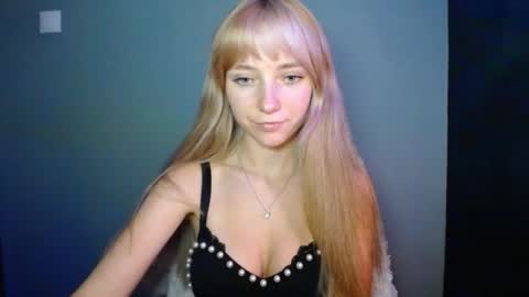 Lucy online show from 09/28/25, 06:24