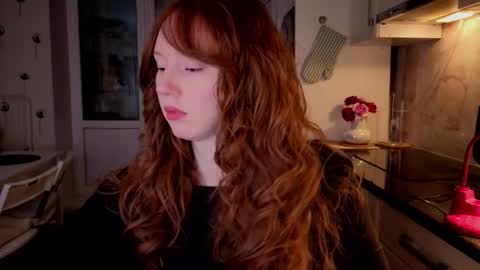 Lucia online show from 11/28/25, 05:15