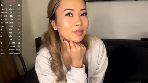 Kira online show from 03/01/26, 12:51