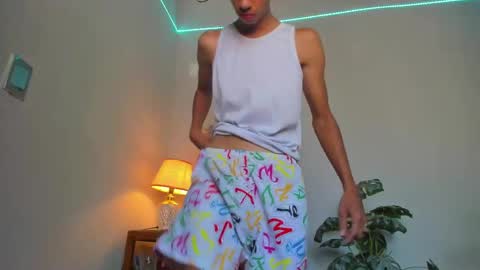 Snapshot of lucian_davii chatting on 04/26/26, 02:15 Pirulo online show from 04/26/26, 02:15