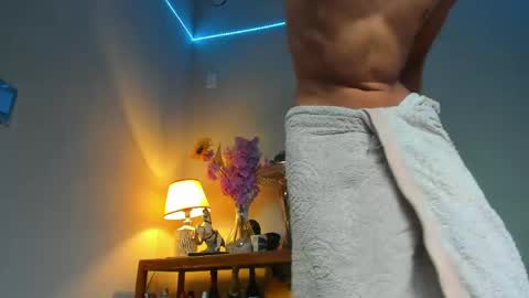 Snapshot of lucian_davii chatting on 05/18/26, 11:49 Pirulo online show from 05/18/26, 11:49