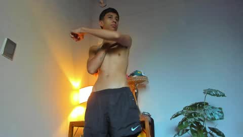 Snapshot of lucian_davii chatting on 05/20/26, 12:33 Pirulo online show from 05/20/26, 12:33