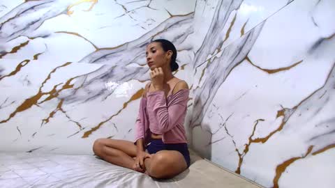 Luciana online show from 02/28/26, 05:47