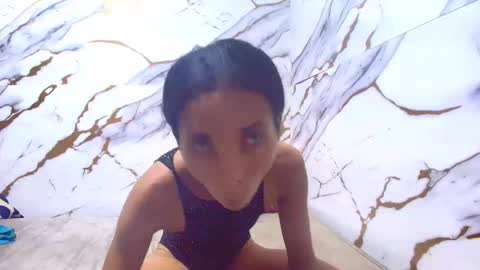Snapshot of luciana_daza chatting on 05/17/26, 01:25 Luciana online show from 05/17/26, 01:25
