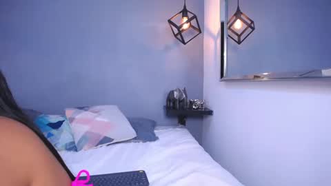 Snapshot of luciana_graay chatting on 09/25/25, 03:49 Luciana online show from 09/25/25, 03:49
