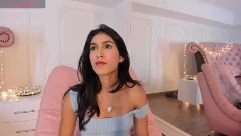 Luciana online show from 11/27/25, 09:06