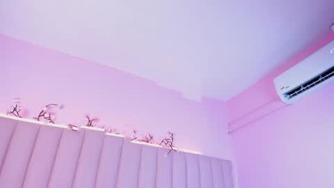 lucianablake online show from 04/20/26, 04:04