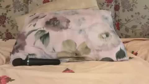 Mysterious Girl online show from 03/02/26, 05:08