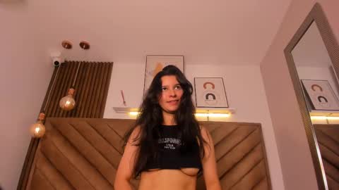 Snapshot of lucianasmith_ chatting on 02/22/25, 03:36 Luci  online show from 02/22/25, 03:36