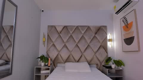 Snapshot of lucianasmith_ chatting on 03/05/25, 11:38 Luci  online show from 03/05/25, 11:38