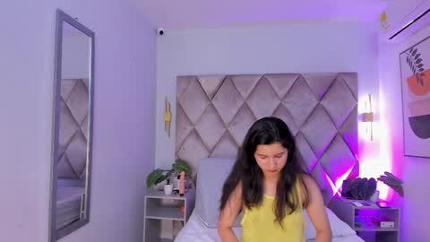 Snapshot of lucianasmith_ chatting on 03/12/25, 02:12 Luci  online show from 03/12/25, 02:12