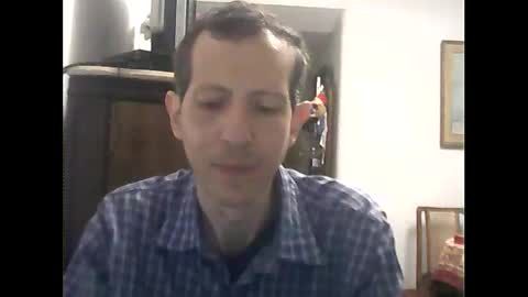 Snapshot of lucianoaxel chatting on 12/25/24, 04:54 Luciano online show from 12/25/24, 04:54
