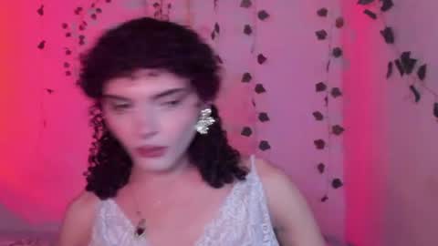 Snapshot of lucianromeo17 chatting on 07/08/26, 06:40 Lucy or Lucian 3 Come to my social Links3 online show from 07/08/26, 06:40