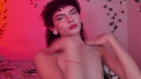Snapshot of lucianromeo17 chatting on 07/13/26, 06:05 Lucy or Lucian 3 Come to my social Links3 online show from 07/13/26, 06:05