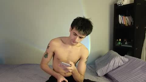 Angelok online show from 10/12/25, 08:24