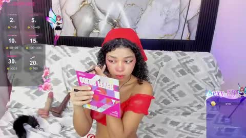 Snapshot of lucie_petite chatting on 05/22/26, 06:35 Lucie - online show from 05/22/26, 06:35