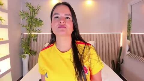 lucie online show from 03/26/26, 05:07