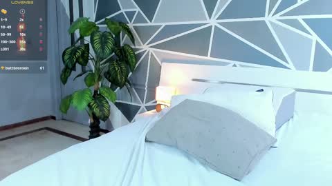 Snapshot of lucifer_dauhgter chatting on 02/21/25, 01:55 Lucy online show from 02/21/25, 01:55