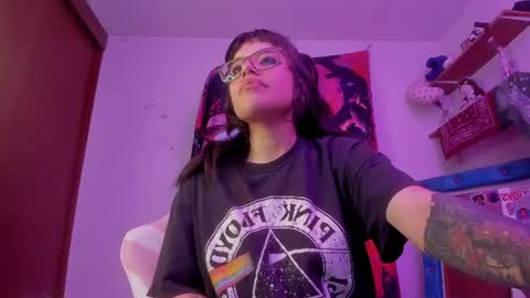 Snapshot of luciferrx666 chatting on 06/18/26, 05:51 camila online show from 06/18/26, 05:51
