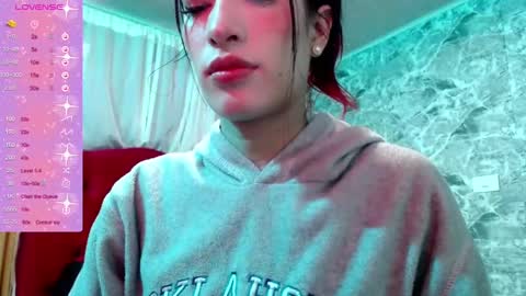 Snapshot of lucii_19 chatting on 02/17/25, 02:26 Lucia online show from 02/17/25, 02:26