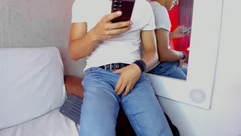 Leo online show from 02/25/25, 02:22