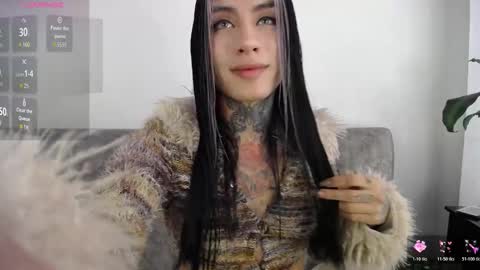 luciiana online show from 02/26/26, 06:40