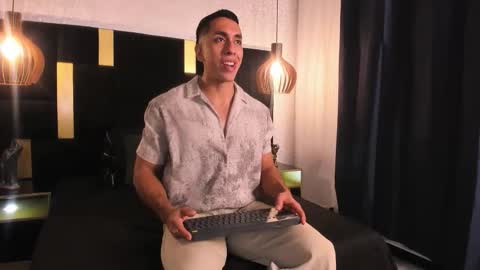 Snapshot of lucio__fox chatting on 04/22/26, 11:56 Lucio online show from 04/22/26, 11:56