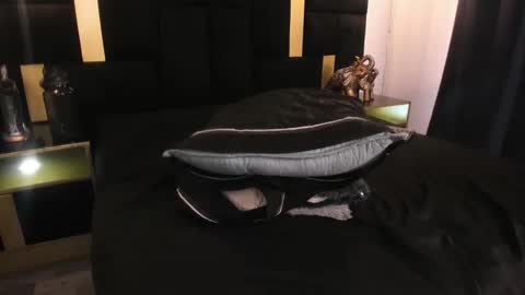 Snapshot of lucio__fox chatting on 05/11/26, 04:04 Lucio online show from 05/11/26, 04:04