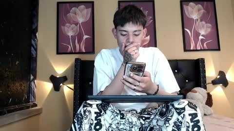 Snapshot of luckk_ chatting on 04/09/26, 04:12 luckk_ online show from 04/09/26, 04:12