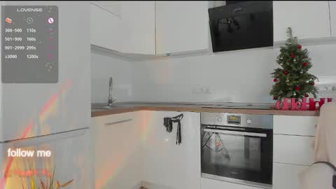 Snapshot of lucky__lady_ chatting on 12/21/24, 08:43 lucky__lady_ online show from 12/21/24, 08:43