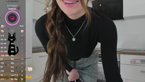 Snapshot of lucky__lady_ chatting on 01/16/25, 10:12 lucky__lady_ online show from 01/16/25, 10:12