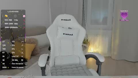 Snapshot of lucky__lady_ chatting on 03/16/26, 11:53 lucky__lady_ online show from 03/16/26, 11:53