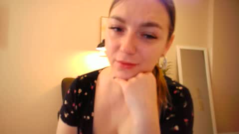 Snapshot of lucky_foryou_baby chatting on 12/23/24, 06:33 lucky_foryou_baby online show from 12/23/24, 06:33