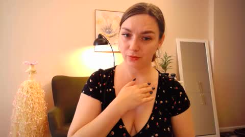 Snapshot of lucky_foryou_baby chatting on 01/02/25, 09:43 lucky_foryou_baby online show from 01/02/25, 09:43