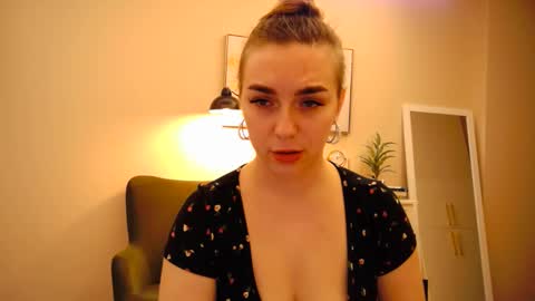 Snapshot of lucky_foryou_baby chatting on 01/18/25, 08:10 lucky_foryou_baby online show from 01/18/25, 08:10