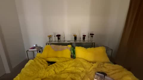 lucky_g3ld online show from 05/12/26, 08:33