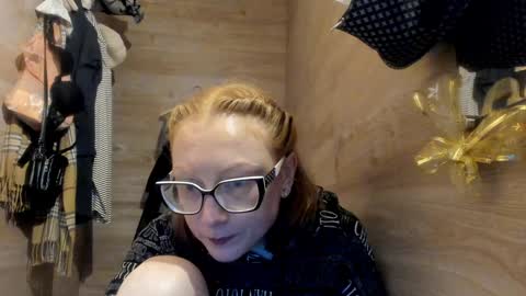 lucky_licky20 online show from 01/05/25, 04:14