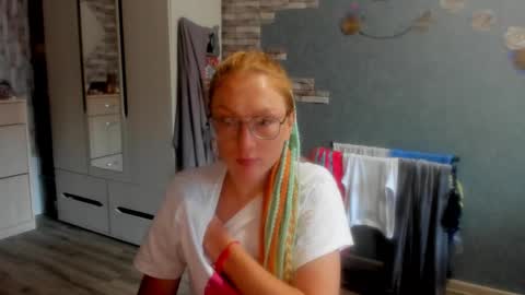 lucky_licky20 online show from 10/18/25, 02:14