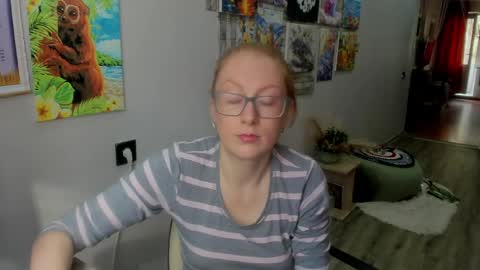 lucky_licky20 online show from 04/04/26, 04:00