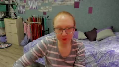 lucky_licky20 online show from 04/19/26, 01:27